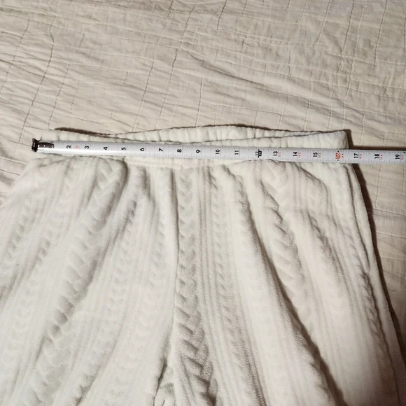 Women's Sz L Joyspun Hooded White Plush Pajama Set "Hot Cocoa & Fuzzy Socks" - Picture 11 of 12